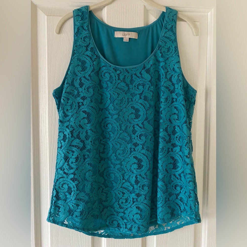 Sleeveless Loft top. Beautiful green.